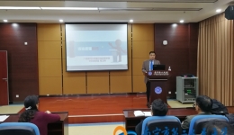 聆听教学理念,切磋教学技艺,促进教师专业化成长