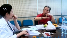 华中科技大学附属同济医院生殖专家靳镭教授到我院生殖医疗中心指导交流