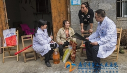 千里送温暖，扶贫济困暖人心