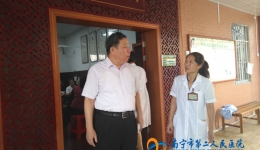 我院党委把文化送下基层