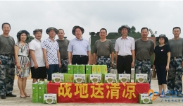 “八一”健康巡诊 情暖战地官兵