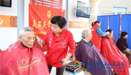 我院开展学雷锋志愿服务进医院活动