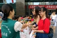 我院志愿者为无偿献血保驾护航