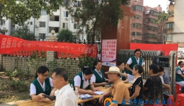 老年病科开展“知晓血压 健康老年”主题义诊活动