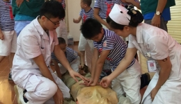安全教育，从小抓起
