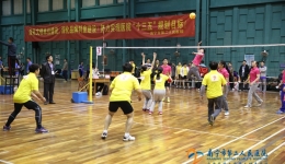 我院举办2015年“拓优路上迎新年”职工气排球比赛