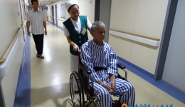 我院仁爱志愿者开展患者术前、术后志愿服务活动受患者点赞