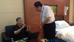 我院开展母亲节慰问活动