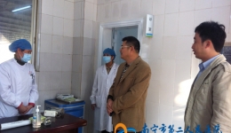 我院到对口支援县医院开展埃博拉出血热医疗救治指导工作