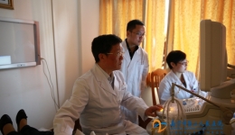 肿瘤微波消融术创始人董宝玮教授及团队到我院开展学术活动