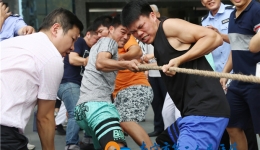 力拔山兮气盖世 团结一心夺第一