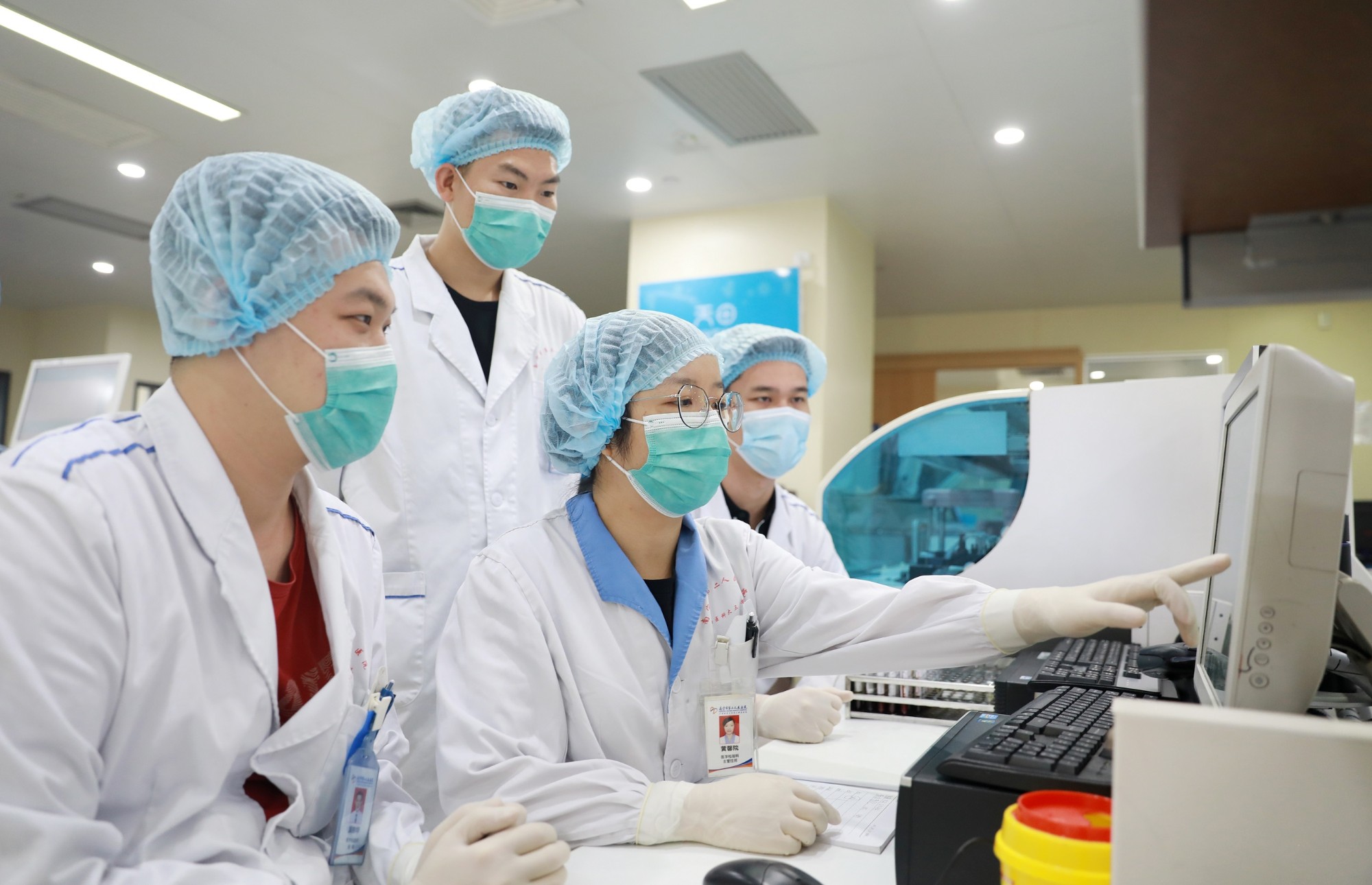 医学院本科新生顺利完成首次临床见习-欢迎访问云南大学医学院