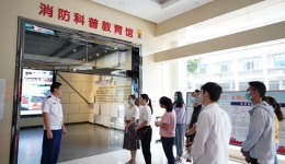 “天使白”走近“火焰蓝”——我院联合消防救援大队开展青年文明号”向祖国汇报“主题活动