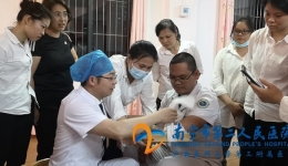 上好生命的“必修课”——急诊科青年文明号进校园开展应急救护科普活动