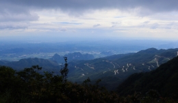 游大明山有感作诗二首