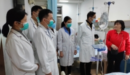 支部慰问  情暖病区