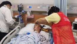 爱心义剪惠病患 春风送暖显真情