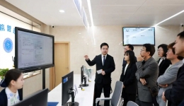 共探AI赋能医疗 | 韩国果川市代表团到南宁市第二人民医院考察智慧医疗服务